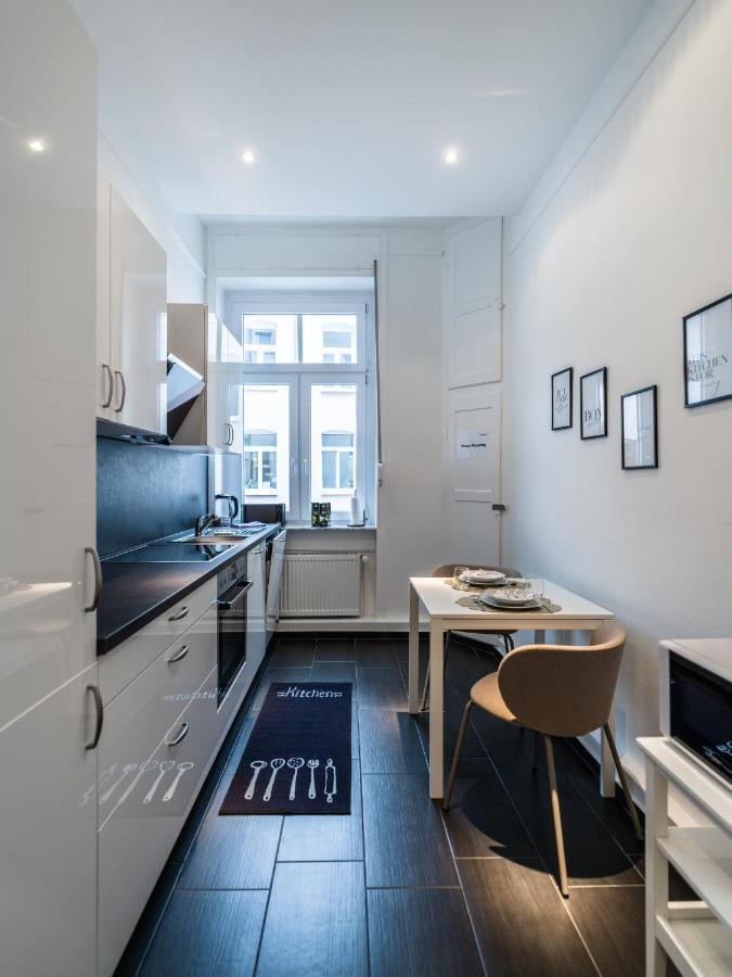 Hochwertige Altbauwohnung Im Modernen Stil In Wiesbaden - Kueche - Terrasse - Wlan - Zentral 외부 사진